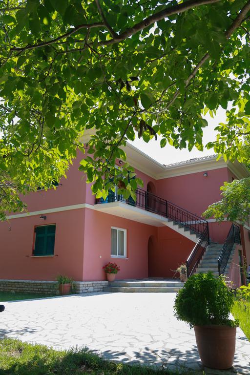 Spasmeni Vrisi Lygia  Luaran gambar